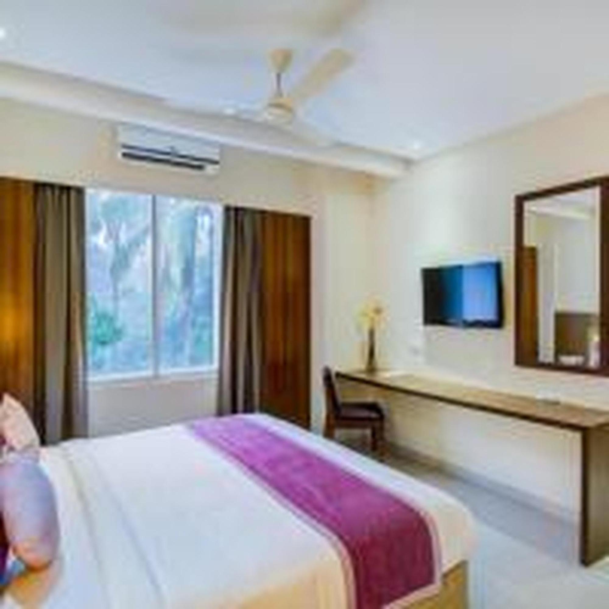 Hotel Jk Residency Kelakam Zewnętrze zdjęcie