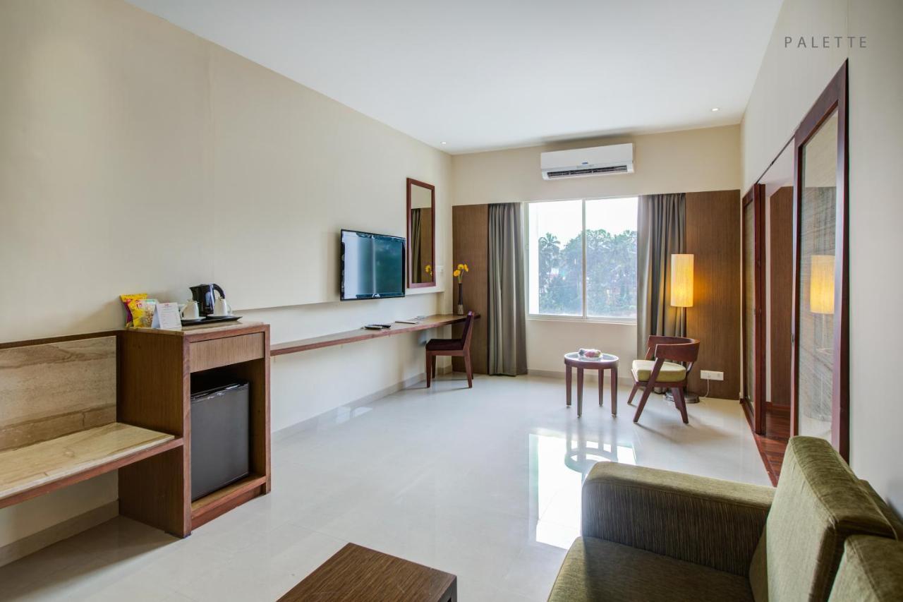 Hotel Jk Residency Kelakam Zewnętrze zdjęcie