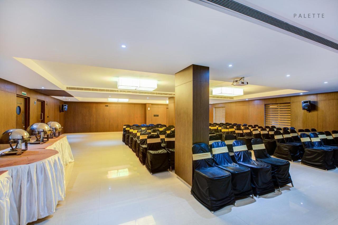 Hotel Jk Residency Kelakam Zewnętrze zdjęcie