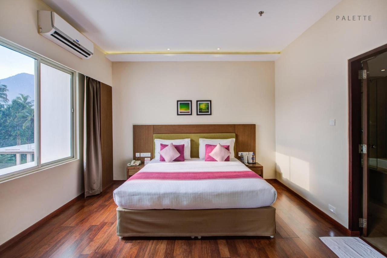 Hotel Jk Residency Kelakam Zewnętrze zdjęcie